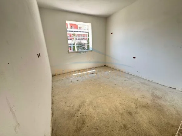 Tirane, shitet apartament 2+1 Kati 2, 93 m² 14.000.000 € 