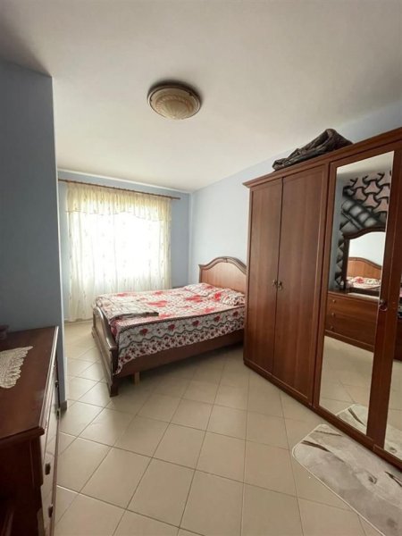 Tirane, jepet me qera 1+1 Kati 5, 68 m² 370 € (Fresku)