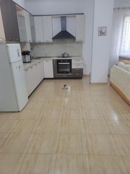Tirane, shitet Vile 3+1+Aneks Kati 2, 500 m² 275.000 € (AUTOSTRADA TIRANE -DURRES)