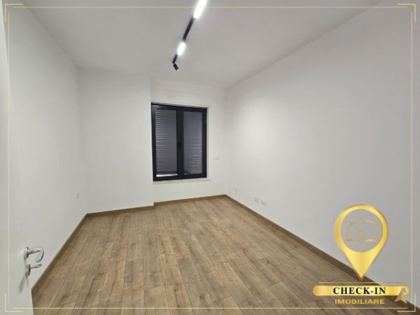 Tirane, jepet me qera zyre Kati 2, 95 m² 600 € (Stacioni i Trenit)