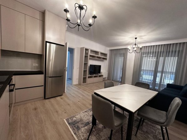 Tirane, jepet me qera apartament 1+1+Ballkon Kati 1, 65 m² 700 € (Pazari i Ri, Rr Tefta Tashko Koco)