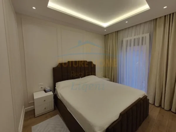 Tirane, shitet apartament 2+1+Ballkon Kati 1, 135 m² 330.000 € 