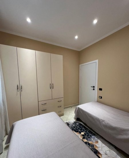 Tirane, jepet me qera apartament 2+1 Kati 1, 95 m² 500 € (don bosko)