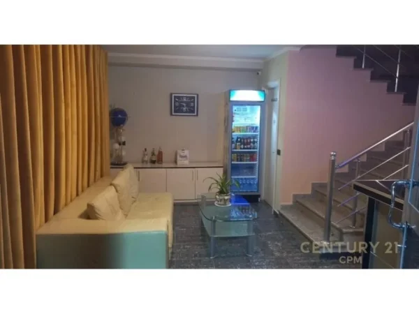 Tirane, shes hotel , 903 m² 1.000.000 € 