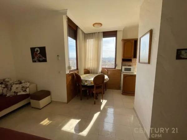 Tirane, jepet me qera apartament 2+1 Kati 9, 80 m² 550 € 