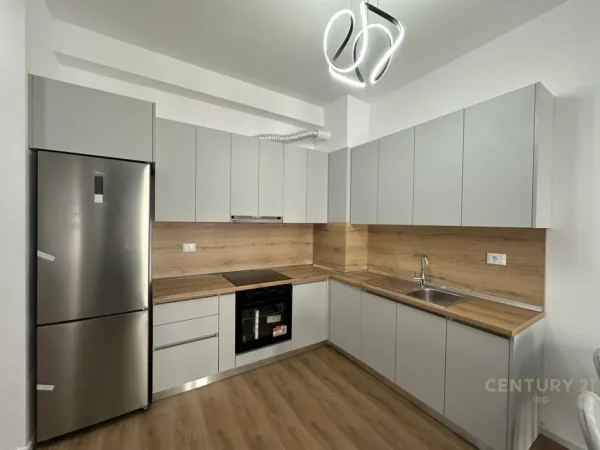 Tirane, jepet me qera apartament 1+1 Kati 5, 53 m² 400 € 