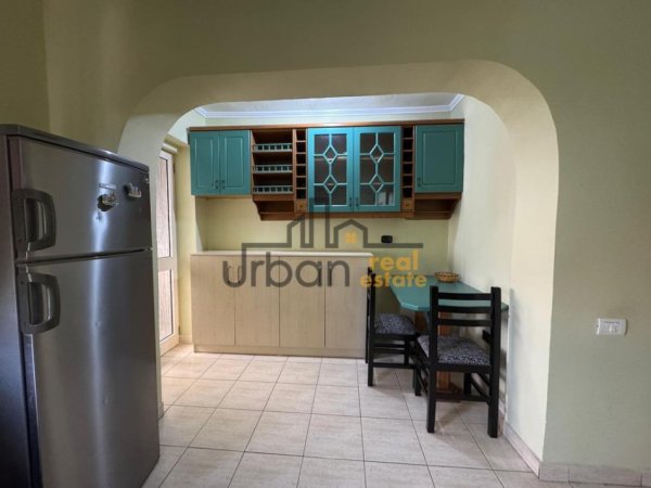Tirane, jepet me qera apartament 1+1+Ballkon Kati 5, 60 m² 500 € (Stadiumi Dinamo)