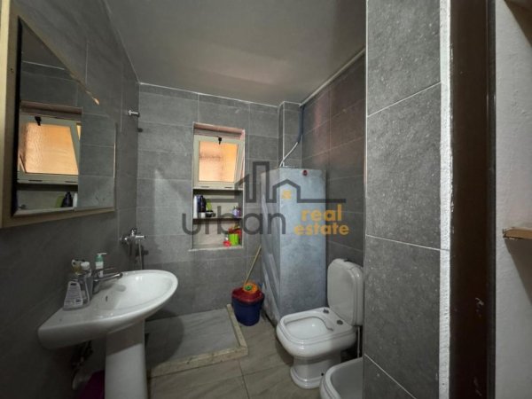Tirane, jepet me qera apartament 1+1+Ballkon Kati 5, 60 m² 500 € (Stadiumi Dinamo)
