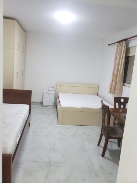 Tirane, jepet me qera garsonier 1+1 Kati 1, 40 m² 320 € (Rruga Ali Visha)