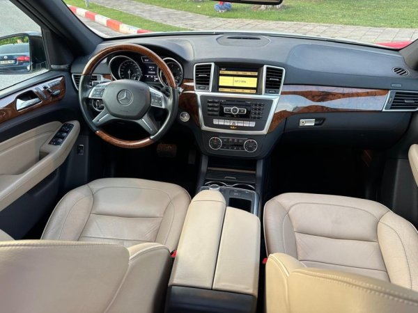 Tirane, shes SUV | Xhip MERCEDES BENZ ML 350 AMG LOOK Nafte, e bardhë automatik Klima