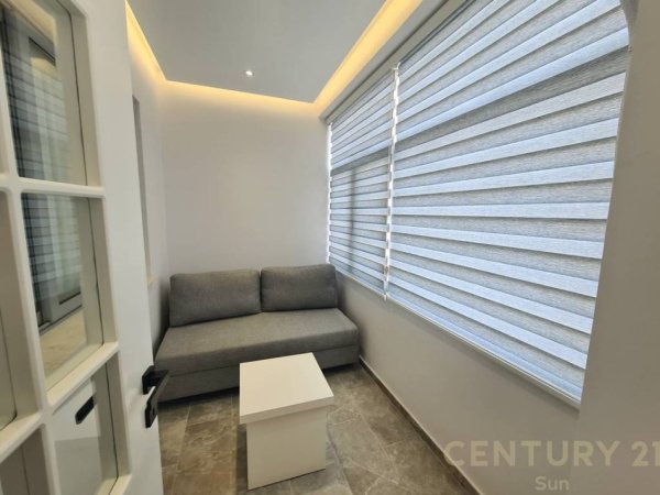 Tirane, jepet me qera apartament 1+1 Kati 8, 80 m² 500 € (Unaza e Re)