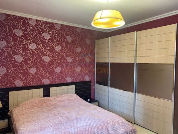 Tirane, jepet me qera apartament 2+1 Kati 2, 110 m² 700 € (ISH EKSPOZITA)