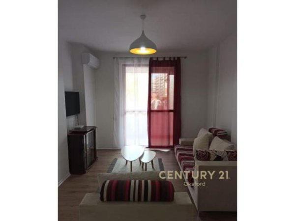Tirane, jepet me qera apartament 1+1+BLK Kati 5, 59 m² 400 Euro (afer Pallatit me shigjeta)