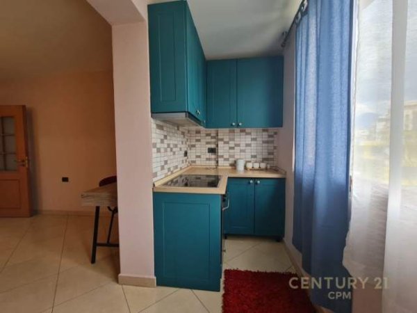 Tirane, jepet me qera apartament Kati 4, 66 m² 400 Euro (Rruga Mine Peza)