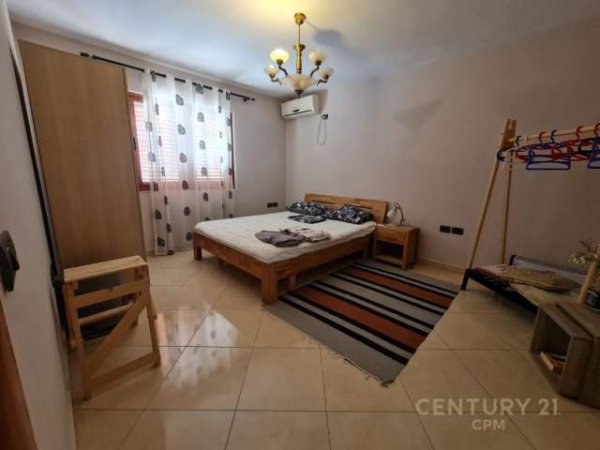 Tirane, jepet me qera apartament Kati 4, 66 m² 400 Euro (Rruga Mine Peza)