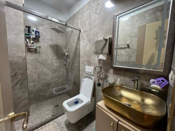 Tirane, shitet apartament 3+1+BLK Kati 2, 120 m² 240.000 Euro