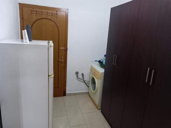 Tirane, jepet me qera garsonier 1+1 Kati 1, 40 m² 25.000 Leke (MYSLYM SHYRI)