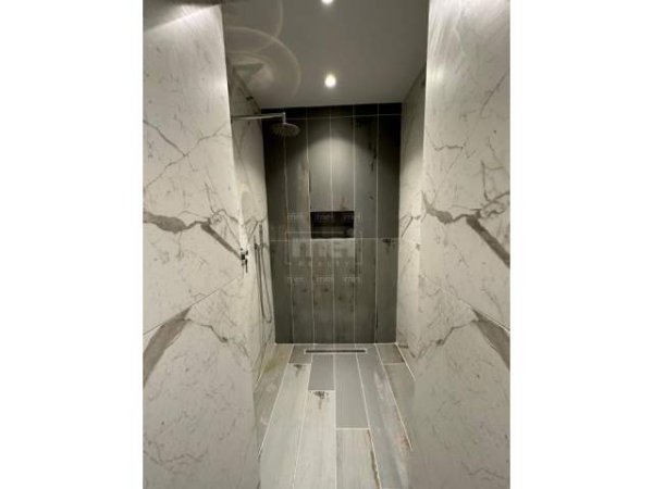 Tirane, jepet me qera apartament 2+1+BLK Kati 1, 84 m² 550 Euro (Rruga Bardhyl)