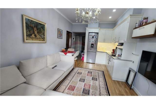 Tirane, jepet me qera apartament 2+1+A+BLK Kati 2, 74 m² 800 Euro (Reshit Collaku)