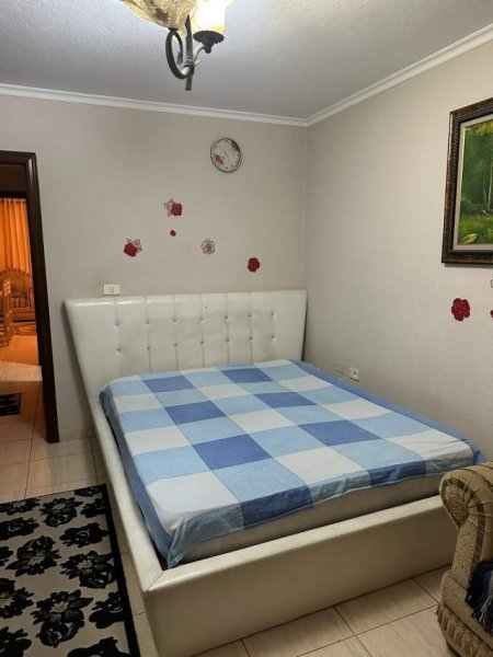 Tirane, jepet me qera apartament 1+1+BLK Kati 4, 63 m² 32.000 Leke (Kongresi Manastirit)