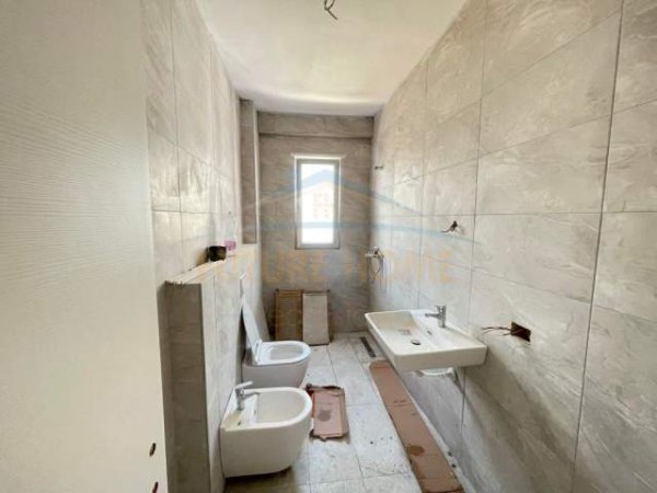 Tirane, shitet apartament 1+1 Kati 3, 66 m² 72.600 Euro (Unaza E Re Astir)