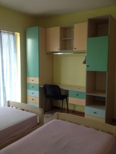 Tirane, jepet me qera apartament 1+1+A Kati 3, 50 m² 37.000 Leke (Siri Kodra)