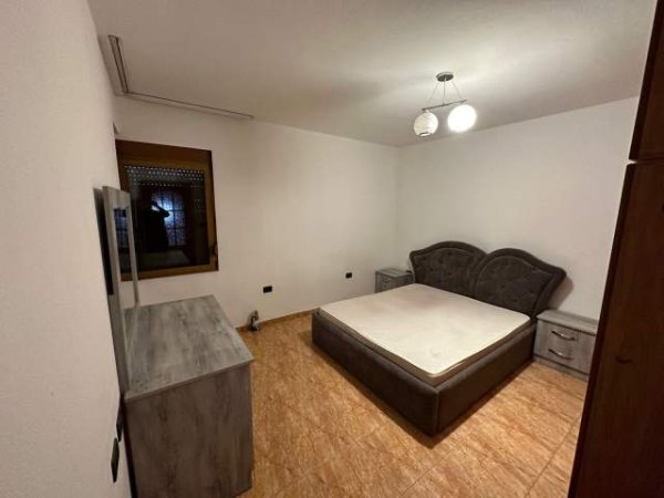 Tirane, jepet me qera apartament 2+1+BLK Kati 2, 100 m² 370 Euro