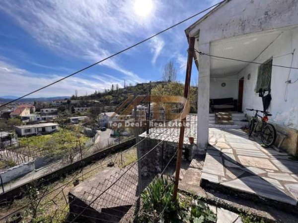 Shkoder, shitet shtepi 2+1+BLK Kati 0, 350 m² 72.000 Euro