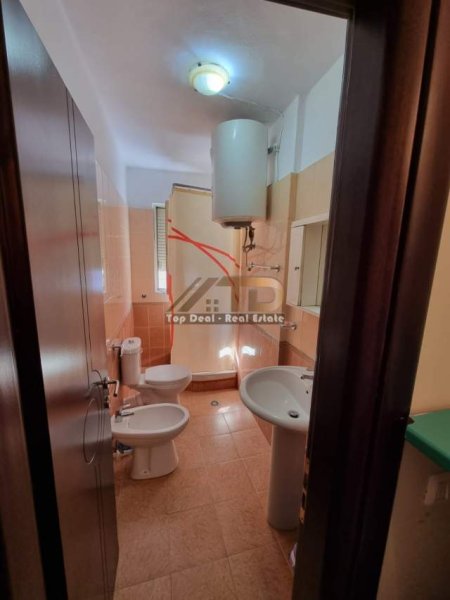 Tirane, jepet me qera apartament 2+1+BLK Kati 2, 100 m² 400 Euro