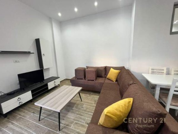 Tirane, jepet me qera apartament 1+1+BLK Kati 0, 51 m² 400 Euro (Rruga Peti)