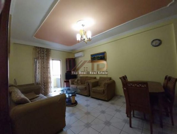 Tirane, jepet me qera apartament 2+1+BLK Kati 5, 80 m² 350 Euro (Rruga Don Bosko)