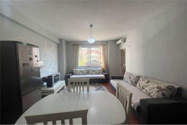 Tirane, jepet me qera apartament 1+1 Kati 2, 65 m² 300 Euro (Rr.Teodor Keko - Astir)