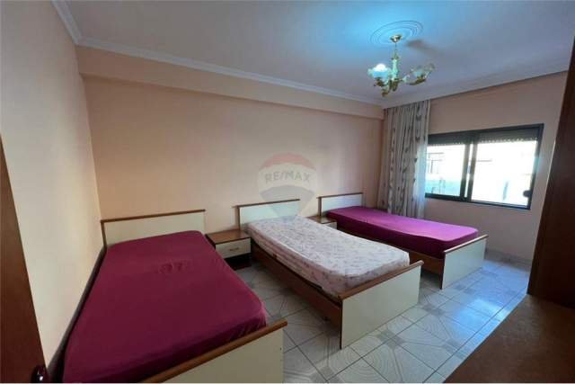 Tirane, jepet me qera apartament 2+1 Kati 4, 98 m² 350 Euro (Don Bosko)