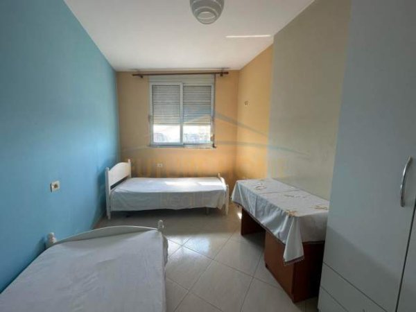 Tirane, jepet me qera apartament 2+1 Kati 7, 110 m² 500 Euro (Don Bosko)