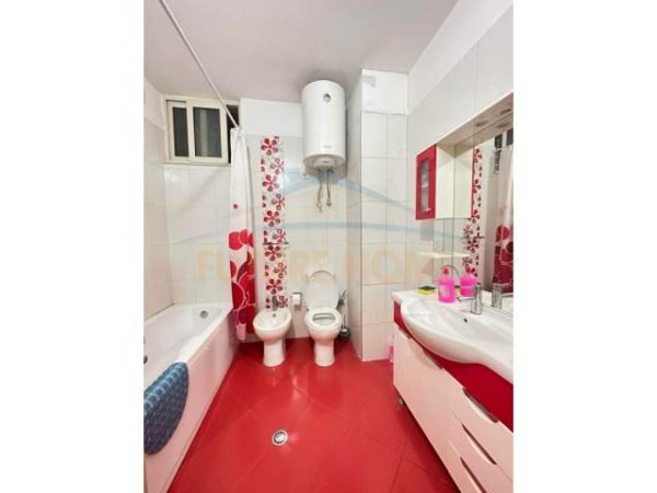 Tirane, jepet me qera apartament 2+1 Kati 7, 110 m² 500 Euro (Don Bosko)