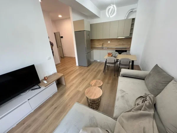 Tirane, jepet me qera apartament 1+1 Kati 7, 60 m² 400 € (ali demi)