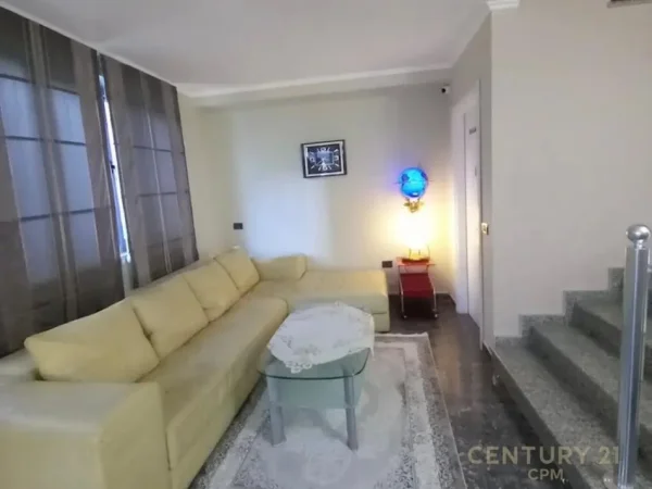Tirane, shes ambjent biznesi , 903 m² 1.000.000 € (Ali Demi)