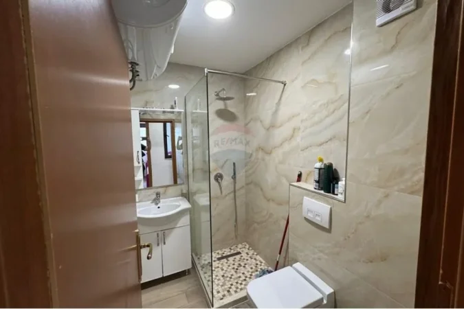 Tirane, jepet me qera apartament 2+1 , 79 m² 600 € (Don Bosko)