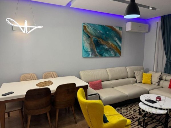Tirane, shitet apartament 2+1 Kati 3, 92 m² 185.000 € (Rr.Ali Demi)
