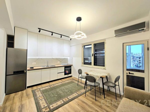 Tirane, jepet me qera apartament 1+1 Kati 4, 60 m² 600 € (Rr. Muhamet Gjollesha)