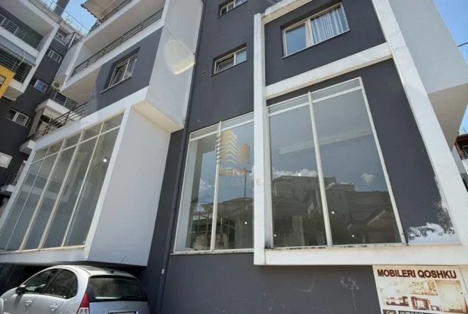 Tirane, jepet me qera ambjent biznesi Kati 1, 310 m² 2.500 € ( Shkoze, Kompleksi Tom Doshi)