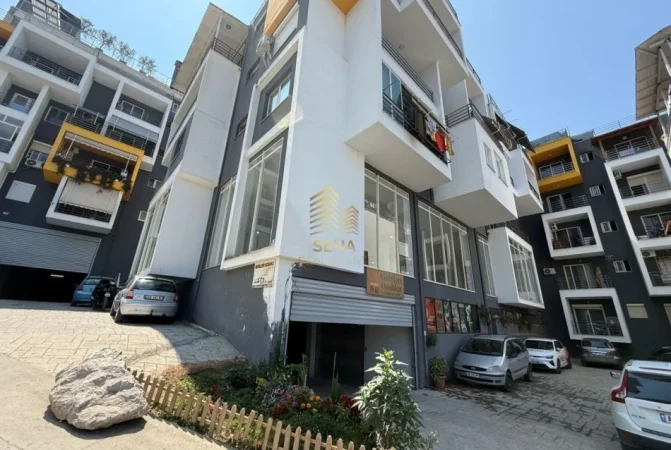Tirane, jepet me qera ambjent biznesi Kati 1, 310 m² 2.500 € ( Shkoze, Kompleksi Tom Doshi)