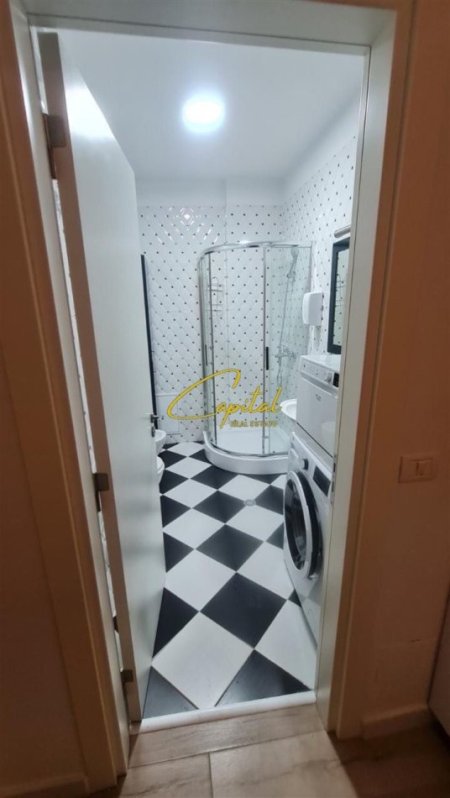Tirane, jepet me qera apartament 1+1 Kati 3, 70 m² 550 € (ALI DEMI)