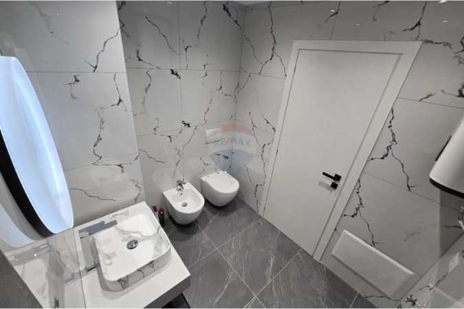 Apartament ne shitje, 2+1 totalisht i investuar tek 21 Dhjetori (215'000 Euro) !