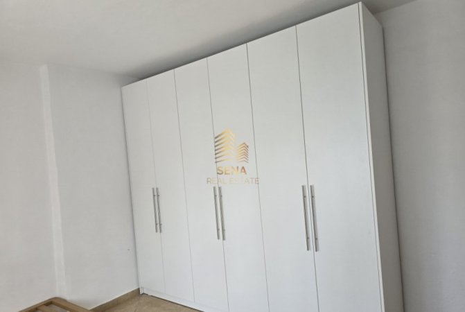 Tirane, jepet me qera apartament 3+1+Ballkon Kati 4, 95 m² 500 € (Rruga Ali Demi)