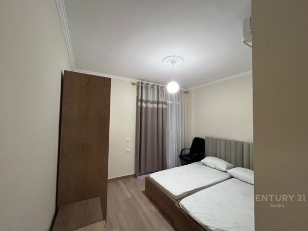 Tirane, jepet me qera apartament 2+1 Kati 7, 87 m² 700 € (Rr. Don Bosko)