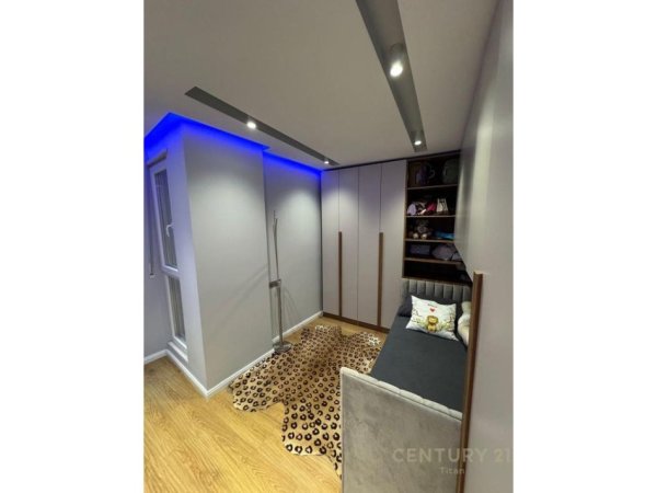 Tirane, shitet apartament 2+1 Kati 3, 92 m² 185.000 € (Ali Dem)
