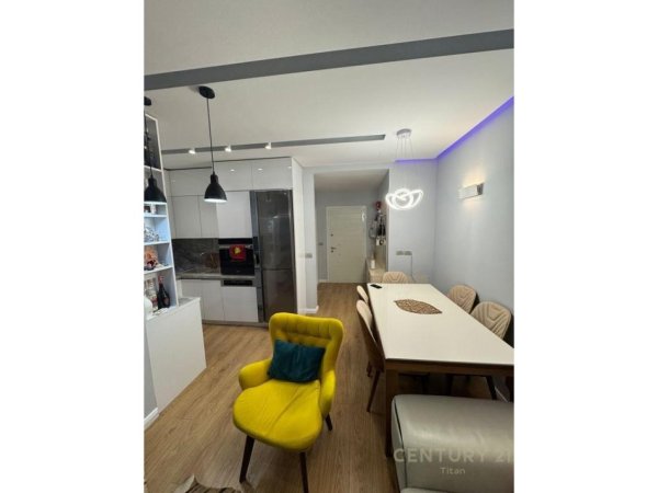 Tirane, shitet apartament 2+1 Kati 3, 92 m² 185.000 € (Ali Dem)