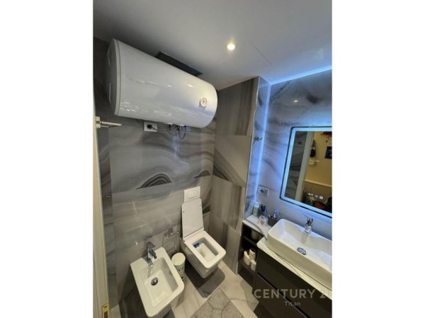 Tirane, shitet apartament 2+1 Kati 3, 92 m² 185.000 € (Ali Dem)