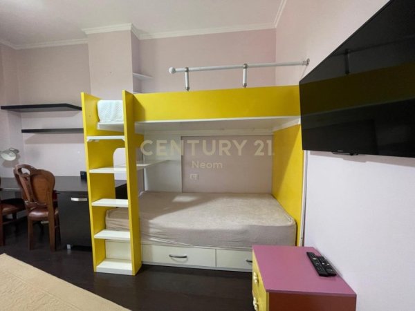 Tirane, jepet me qera apartament 2+1 Kati 2, 112 m² 650 € (KOPSHTI ZOOLOGJIK)